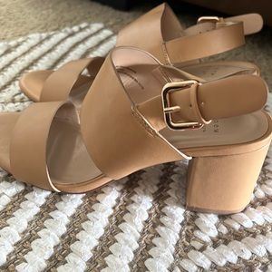 Block heel sandal- Tan 7